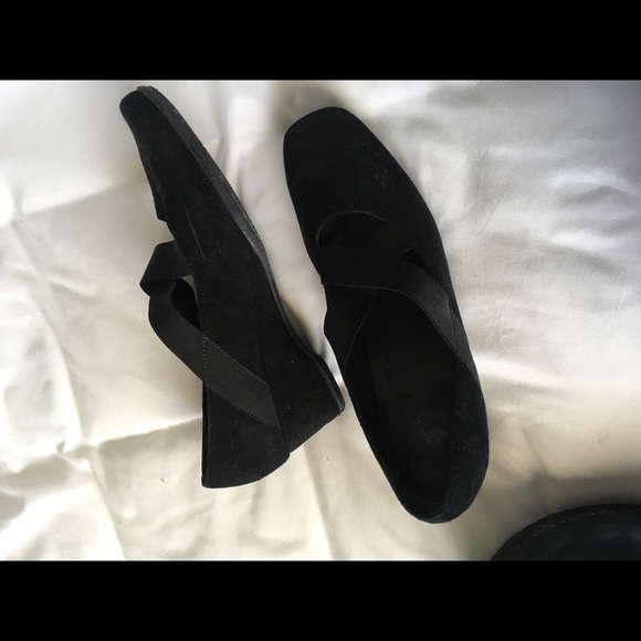 shoes - Picture 4 of 4